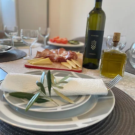 Denis アパート *